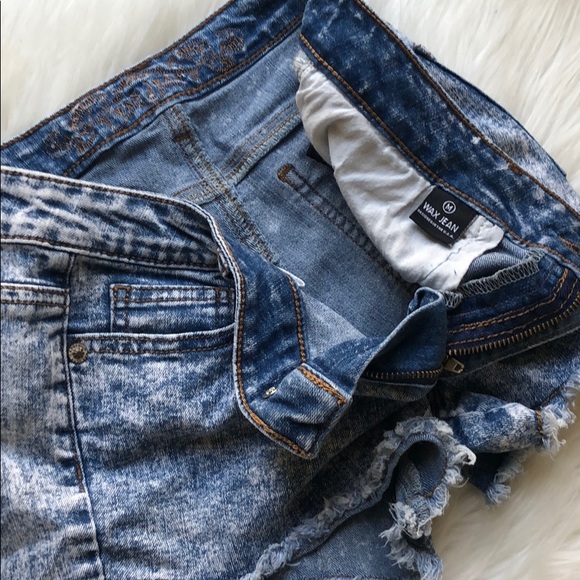 Jean Shorts - Picture 4 of 5